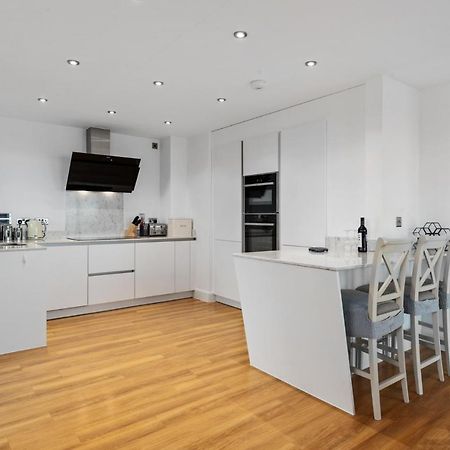 Apartment 8 Waterstone House - Luxury Apartment, Sea Views, Pet Friendly Tenby Extérieur photo